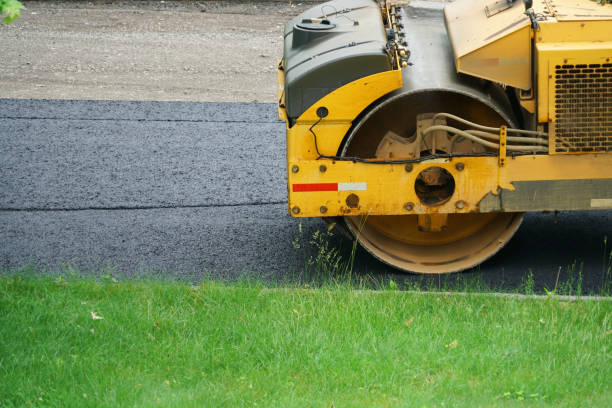 Best Permeable Paver Driveway  in Maplewood, WA